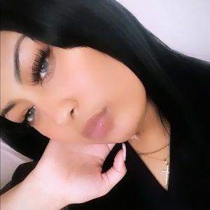 Meet your Posher, Shellise